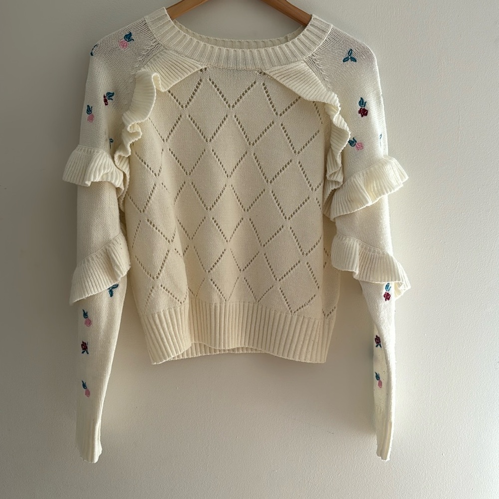 Lea & Viola cream sweater embroidered flower detail, ruffle trim sleeves, small.